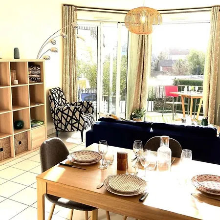Apartment Le Maraicher-appart Proche Centre Avec Terrasse